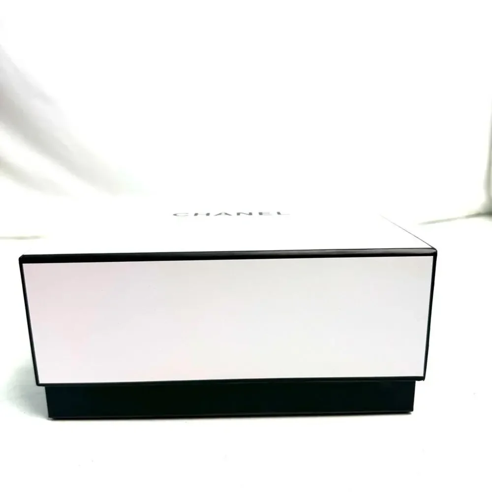 CHANEL excellent used